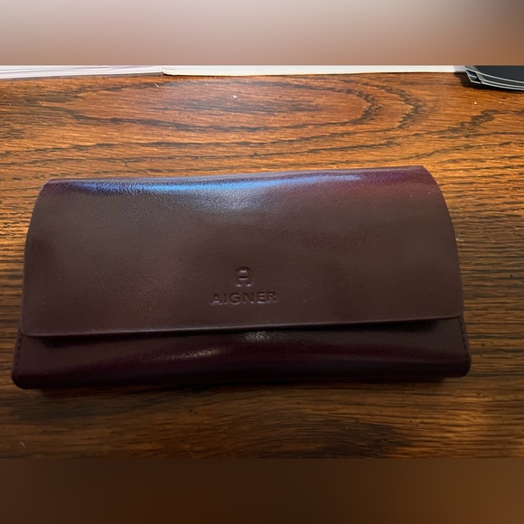 Wallet - Picture 2 of 3